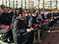 表彰先进争上游　总结经验促学习